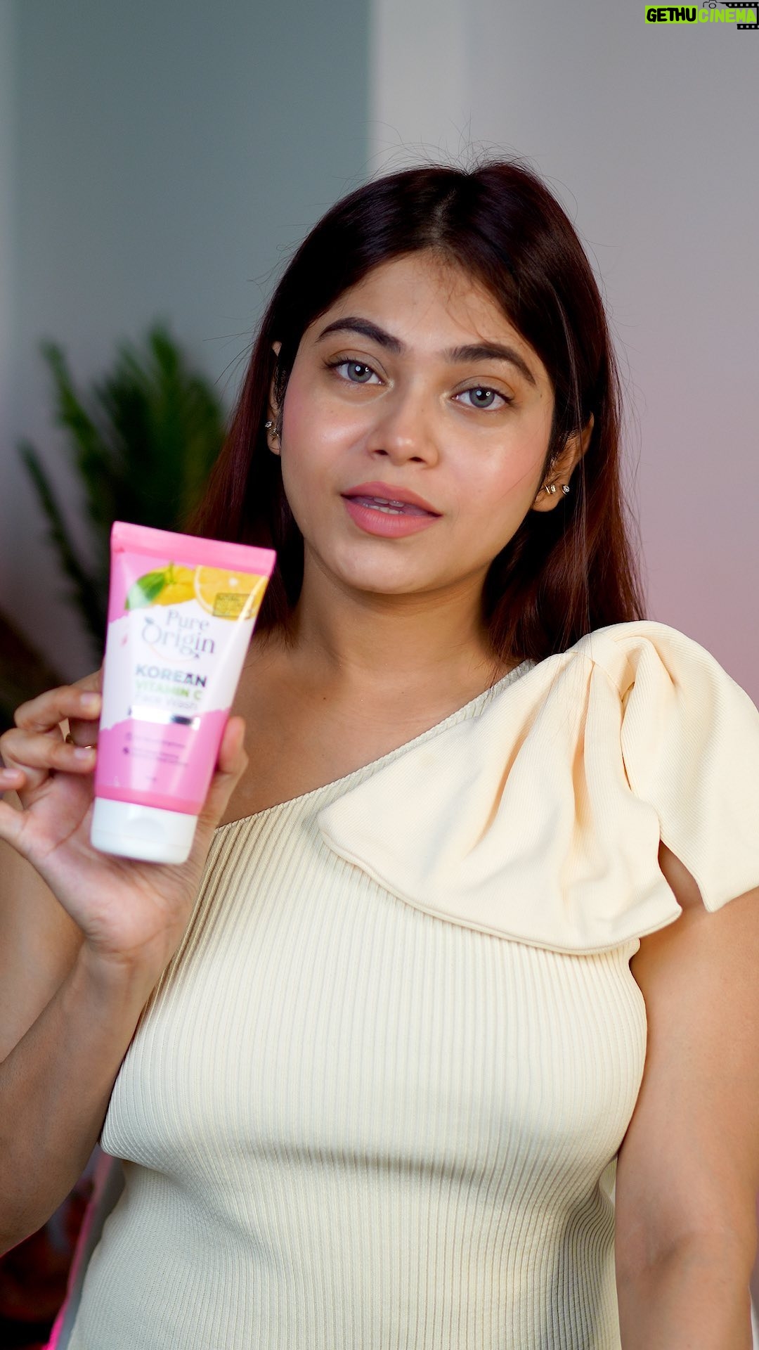 Sudeshna Biswas - 13.8K Likes - Dull skin?? Not anymore! 🌧️
Get that Korean glass skin glow with Pure Origin Korean Vitamin C Face Wash—bright, fresh, and flawless for just 229/-! ✨🧖♀️
#GlassSkinGoals