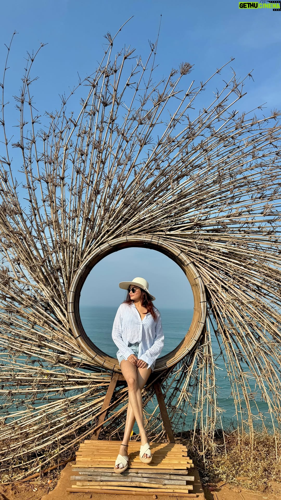 Sudeshna Biswas - 29.9K Likes - 🌊 Wake up to the sound of waves at The Cape Goa! 🌴✨
Nestled by the stunning Cabo de Rama Beach, ocean-facing cottages offer the perfect blend of luxury and tranquility 🛁
Enjoy complete privacy, a fully stocked minibar, and breathtaking sea views right from your terrace!
@thecapegoa @dineatthecapegoa