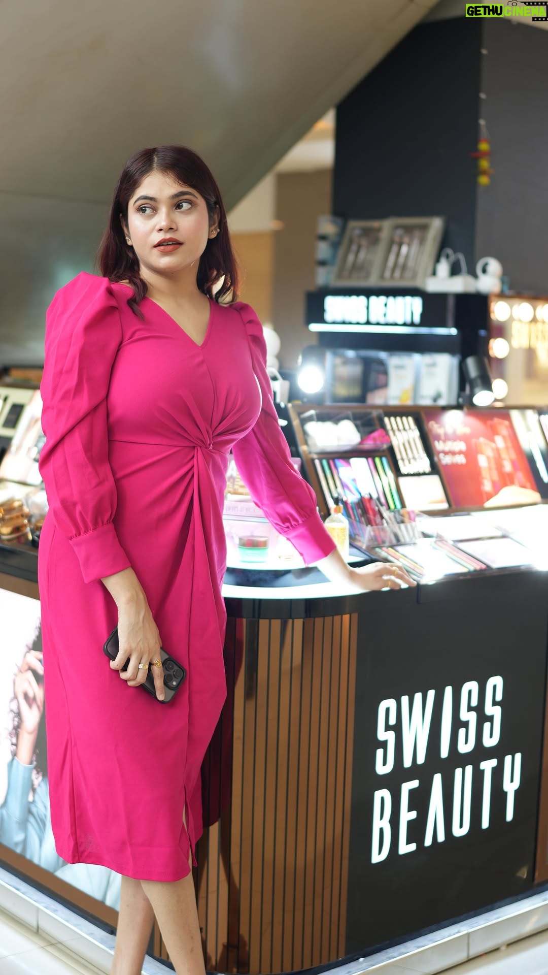 Sudeshna Biswas - 14.8K Likes - Discover the must-have Swiss Beauty essentials, now available at City Centre, kolkata! 📍
From seamless foundations to bold lip shades to holographic eyeliners find all your beauty faves in one place 🛍
Pop in to explore, swatch, and shop your go-to products today! @officialswissbeauty ✨
#SwissBeauty #MakeupEssentials