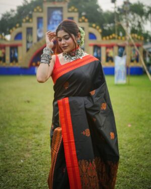 Sudeshna Biswas Instagram - সকলকে জানাই শুভ শারদীয়া প্রীতি ও শুভেচ্ছা

#durgapuja2024