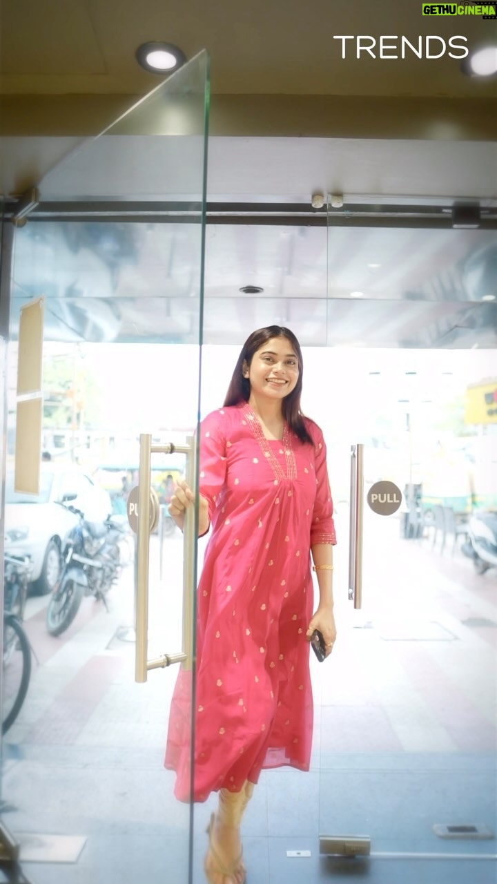 Sudeshna Biswas - 20.6K Likes - Trends has my festive style covered! From laid-back chic to classic grace, their Pujo collection is just what I needed.
Show off your style and win big! Participate in the Trends Saj Parbon contest by showcasing your most fashionable Pujo looks and win exciting gifts!
How to Participate:
Send your pics labelled as Sasthi Look, Saptami Look, etc., with your name and location to WhatsApp 91 9831403334 or,
Click 👉🏼 Anandabazar.com/trendssajparbon
*T&C Apply
#TRENDS #Fashion #NewCollection #EthnicWear #WomensWear #WomensFashion #MensWear #MensFashion #TrendsSajParbon #NewArrivals #LowerPrices #PriceDrop #DurgaPujo #DurgaPujoFashion #Contest #ContestAlert