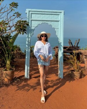 Sudeshna Biswas Instagram - ✨ Escape to pure bliss at Superior Ocean Edge Cottage 🌊✨

Relax on private terrace with uninterrupted ocean views, indulge in the minibar, and enjoy unmatched privacy at @thecapegoa ♥️