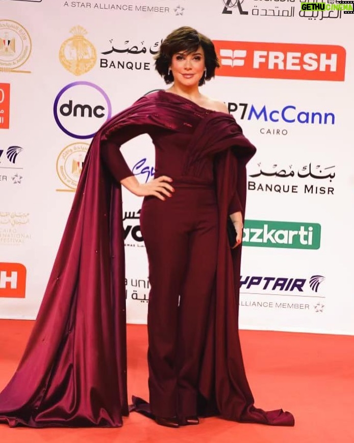 Sulaf Fawakherji - 32.4K Likes - لاقت سلمى في القاهرة الكثير من الحُب … كعادة المصريين
ويجوز الربا في الحب، فمن أعطاك حباً رده ضعفين" "
كما قال شمس التبريزي
#سلاف_فواخرجي #sulaffawakherji
@cairofilms #salma #سلمى
#dress @miladhallab_official
#makeup @glam.by.ghabaty
#hair @alsagheersalons @vero_ehab_