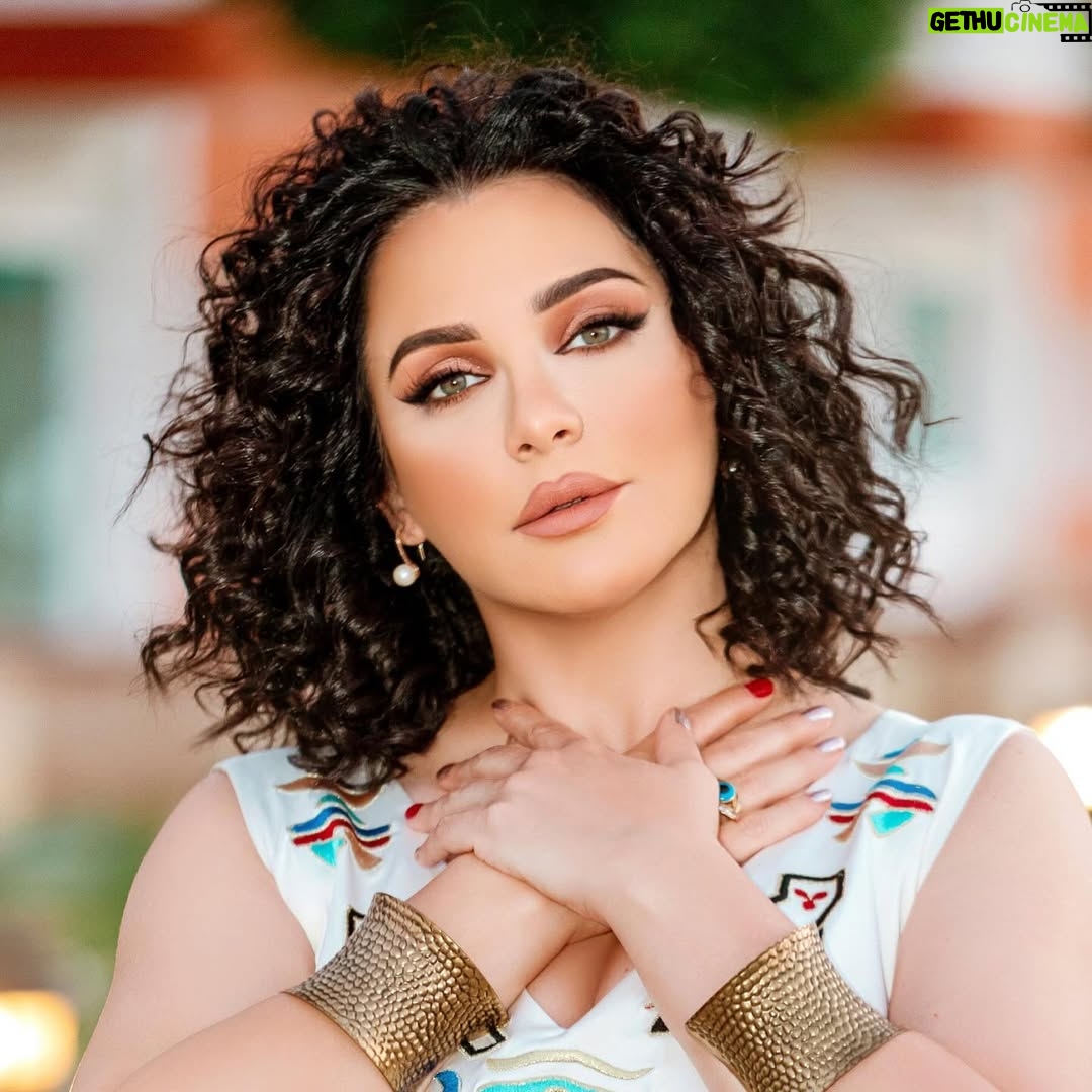 Sulaf Fawakherji - 31.3K Likes - Photos from last September
in #hurghada
#sulaffawakherji
@hurghadaffest
#location :
@sunrisegardenbeachresort
#photographer : @yasserhemaya
#dress : @amin_al_sayed
#makeup : @asmaa.adel.790
#hairstylist : @magedelmasry61
#lashes : @pearls.beautyshop
#handbag : @heba_saad2014
#planning : @_sandyhamdan
#assistance : @nadiaelnaggarr
Thank you all for this great experience🤍
#سلاف_فواخرجي
#sulaffawakherji