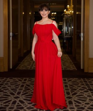 Sulaf Fawakherji Instagram - من دمشق ومن ال ♥️ 

#photographer  @yazan.almaari 
#dress @miladhallab_
#makeup  @ranim_makeup__artist__special 
#hair @naji_koudmani