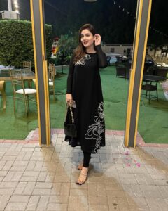 Actress Sumaiyya Bukhsh HD Photos and Wallpapers February 2025