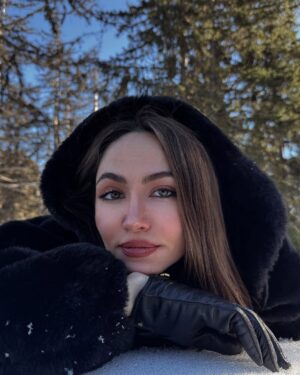 Sumaya Rida Instagram - Like snowflakes, no two moments are ever the same.