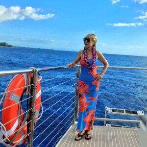 Sumi Jo Instagram - Aloha!🌺🌴
하와이의 바람을 느끼며 새로운 에너지 충전 중! 🌺✨ Hula dance 만 추면 완벽할텐데... 💃🌊 참아볼께요  ㅎㅎ 

 Aloha! 🌺
Feeling the Hawaiian breeze and recharging with new energy! I think I look too pretty… hehe 🌺✨ Just a hula dance away from perfection… 💃🌊 But I’ll hold back for now! 😆

#SUMIJO #Vacation #Vacay #hawaii
#maui #healing #summer #explore
 #Reels #pic #Picoftheday #조수미 #Instabeauty #aloha #하와이 #휴식 #recharge #충전 #Nature #ocean #Life  #grateful #감사 #lifeisgood #travel #travelphotography #instatravel #vacationmode