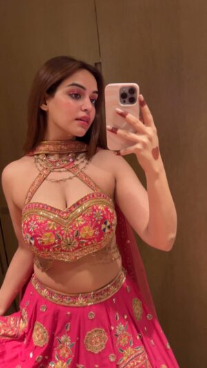 Sunakshi Grove Instagram - ✨ Bridesmaid ready ✨