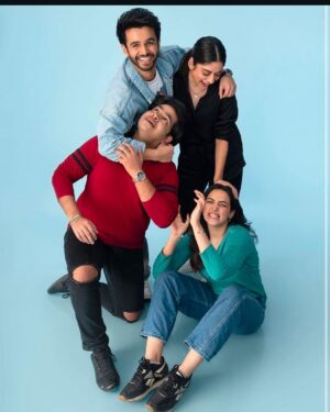 Sunakshi Grove Instagram - 7 years ago, my life changed forever. THANK YOU! 💖@theviralfever @thetimeliners @apoorvsinghkarki01 @misterdeevee @lowkey_lebowski @georgyjohndp and every cast & crew member I had the opportunity of working with