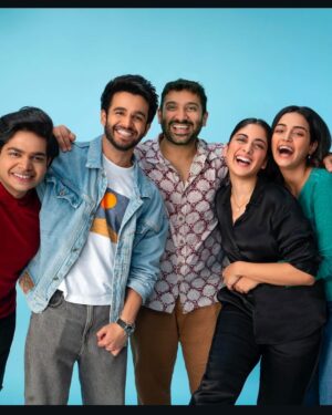 Sunakshi Grove Instagram - 7 years ago, my life changed forever. THANK YOU! 💖@theviralfever @thetimeliners @apoorvsinghkarki01 @misterdeevee @lowkey_lebowski @georgyjohndp and every cast & crew member I had the opportunity of working with