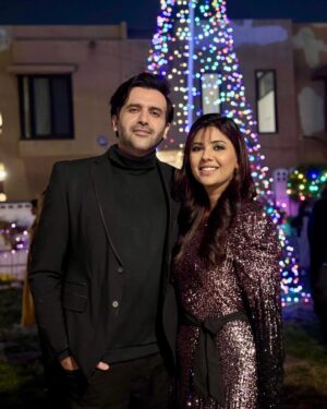 Sunita Marshall Instagram - This Christmas,may love,joy and peace surround you and last throughout the year 🎄