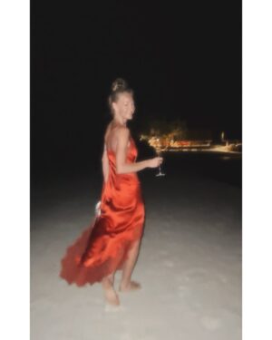 Svetlana Khodchenkova Instagram - Спасибо вам за поздравления! 🙏🏻❤️‍🔥🐾