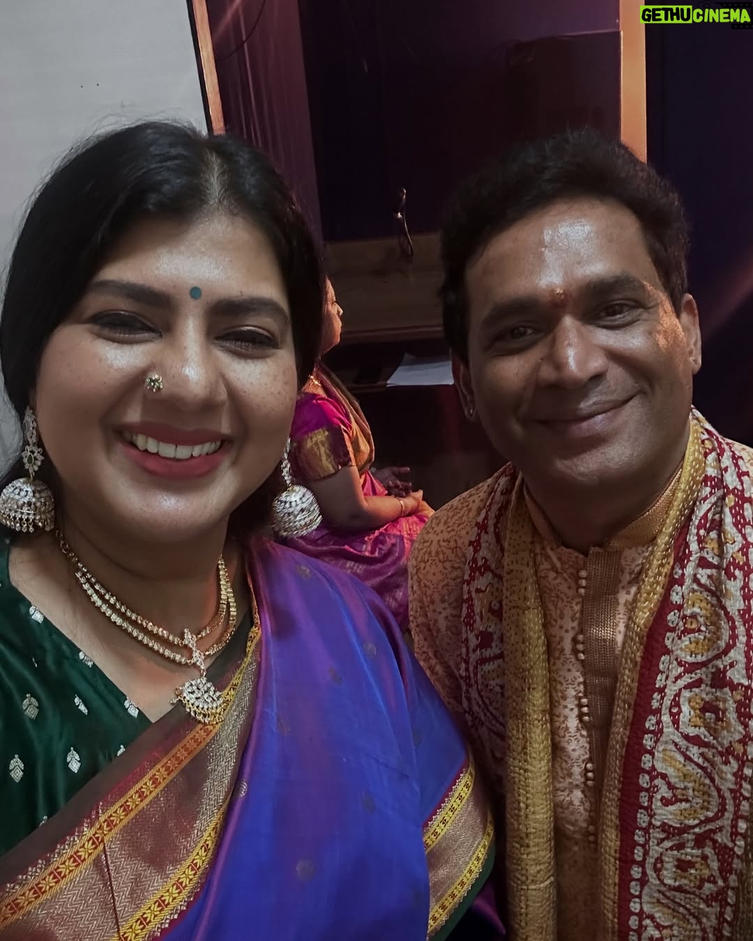 Swarnamalya - 0.9K Likes - Sarasa Natya Mala - a celebration of our guru Kalaimamani K J Sarasa, fondly known as Sarasama. My dear friend and sister @kavitharamu performed. It was an emotionally pensive performance. Her choice of pieces were so sublime including the Illayaraja composition of Pudumaipittan song. Sarasalaya is home. And it eas so comforting to be home yesterday and watch my dearest friend and lovely artiste Kavi perform. As always @shanmughasundar has organised this year’s festival too so beautifully. Above all, we all know Sarasama is watching us from above with approval. We can almost hear her tongue-n-cheek comments❤️🙈