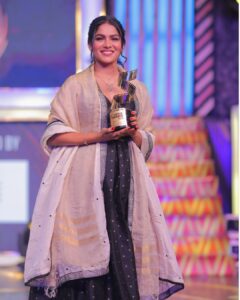 Actress Swasika HD Photos and Wallpapers March 2025
