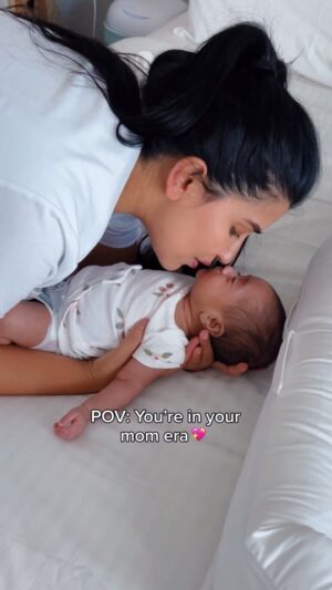 Swati Verma Instagram - When happiness radiates. 🥹 My fav era is my MOM era. 💖
.
.
.
.
.

#TheNandaTwins #Twinlife #momlife #momera #motherhood #Reels