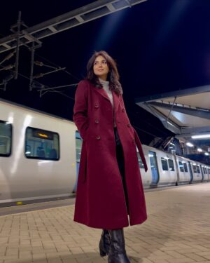 Syeda Tuba Anwar Instagram - Missed the train, got the picture 🚂😌

#tubaanwar
