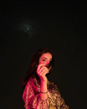 Syeda Tuba Anwar Instagram - Under the stars ♾️