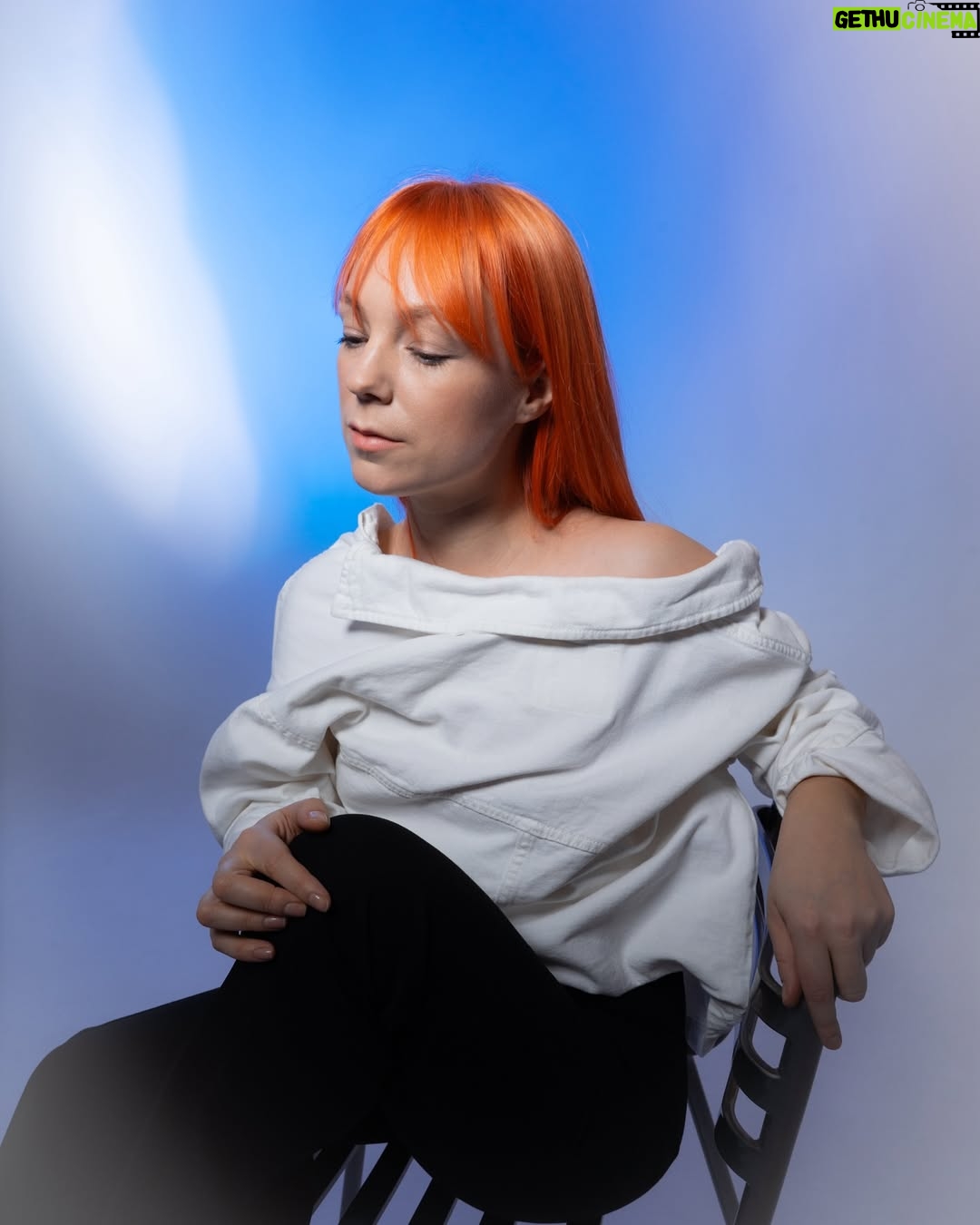 TARABAROVA - 2.7K Likes - Думати, що все тільки починається набагато приємніше, ніж розводити зраду, депресувати. Приєднуйтесь 😎
⠀
От @katrinorlova та @_.belousik._ вже давно на Світлій стороні, за що я їх так люблю і дякую ))
Фото вийшли прям 🔥а яке світлооооооо, дякую дівчата
⠀
#світла_сторона_музики
⠀