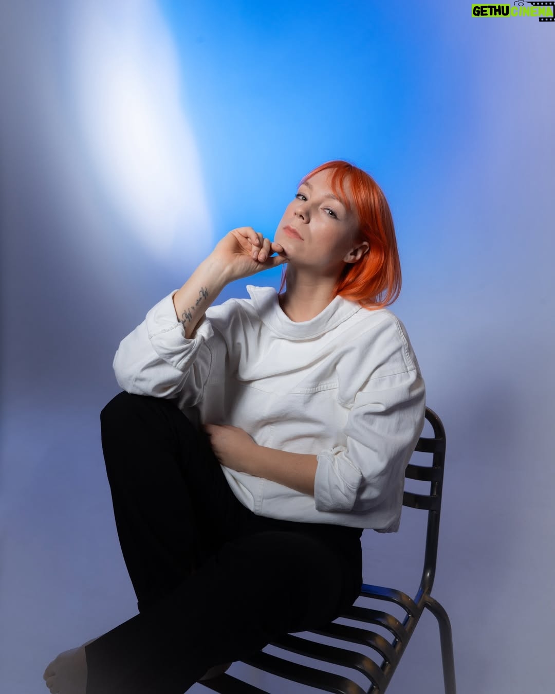 TARABAROVA - 2.7K Likes - Думати, що все тільки починається набагато приємніше, ніж розводити зраду, депресувати. Приєднуйтесь 😎
⠀
От @katrinorlova та @_.belousik._ вже давно на Світлій стороні, за що я їх так люблю і дякую ))
Фото вийшли прям 🔥а яке світлооооооо, дякую дівчата
⠀
#світла_сторона_музики
⠀