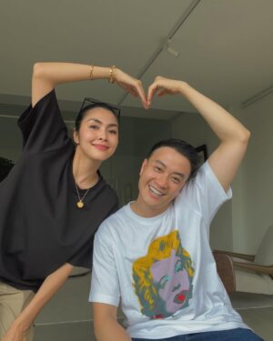 Tang Thanh Ha Instagram - Thoáng cái 15 năm ngày Nam và Trúc gặp nhau. Một buổi chiều thật vui, cám ơn khách quý đã ghé thăm em 🙃 

…

Đôi lúc đi trên đường vẫn nghe tiếng gọi Trúc ơi! Thật hạnh phúc và may mắn khi mình vẫn được nhớ đến và đựơc yêu thương. Tình cảm này Hà luôn trân quý và biết ơn ❤️ cám ơn mọi người rất nhiều ❤️
