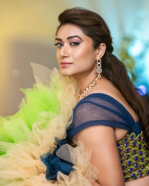Tanisha Kuppanda Instagram - No one knows wat u actually feel 🥰 don’t tell them too 😜 if they are #real , they will know for sure 😉 by the way , here is the finale outfit 🙈 for all of you my sweet Instagram family ❤️

Outfit : @tieknot_fashions 
Jewellery: @nayrasbynethra 
MUA : @shilpapradeep__ @makeoverbyshilpa_ 
PC : @__ps_photography___ 
Location : @deep_breath_salon 

#tani #tanishakuppanda #kuppanda #Kuppanda’s #jewelry #benki #biggboss #biggboss10 #dodmame #ladyboss #akkabond #tieknot #fashion #insta #update #follow #exclusive #post #appus93kitchen #Kuppanda’s #production #house #revealing #soon #people #peacock #finale