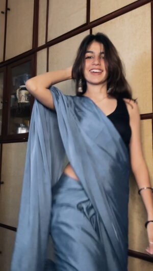 Taniya Oberoi Instagram - Time to post something I wasn’t going to post 🤠
.
.
.
#love #instagood #instagram #instagram #like #follow #fashion #trending #explore #photography #explorepage
