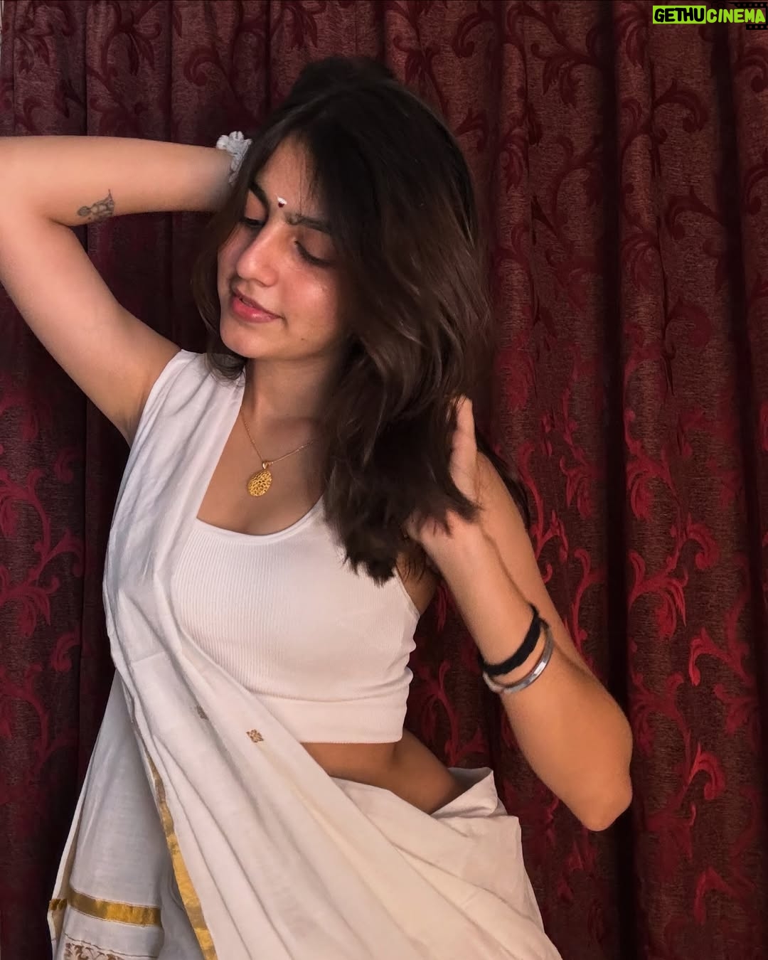 Taniya Oberoi - 20.3K Likes - A bit of South Indian tadka in Punjabi kuri šš
.
.
.
#insta #instagram #instagood #instadaily #love #instalike #like #follow #photography #photo #photooftheday #viral #likeforlikes #picoftheday #trending #instamood #india #fashion #likes #nature #followforfollowback #happy #style #instapic #life #explore #model #art #beautiful #explorepage
