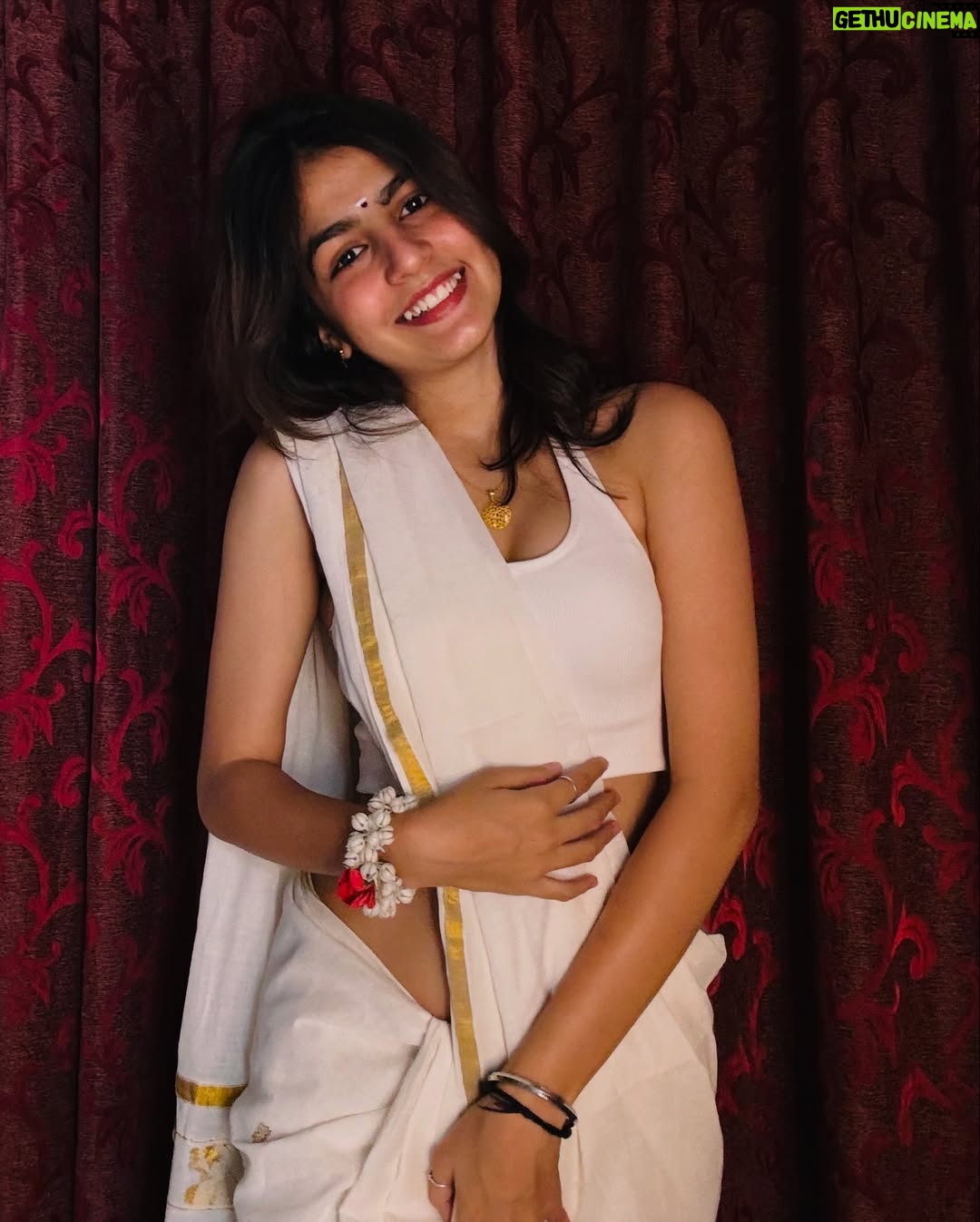 Taniya Oberoi - 20.3K Likes - A bit of South Indian tadka in Punjabi kuri šš
.
.
.
#insta #instagram #instagood #instadaily #love #instalike #like #follow #photography #photo #photooftheday #viral #likeforlikes #picoftheday #trending #instamood #india #fashion #likes #nature #followforfollowback #happy #style #instapic #life #explore #model #art #beautiful #explorepage