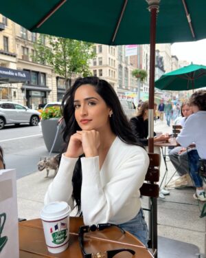 Tanu Grewal Instagram - 🥐☕️