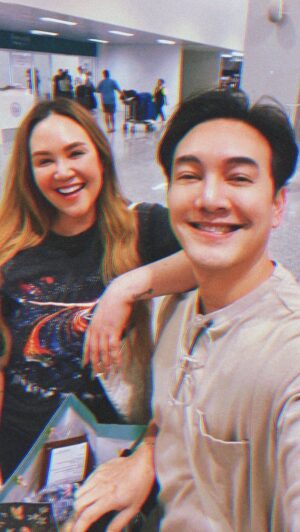 Tata Young Instagram - ใครถ่ายใครได้ก่อนชนะ! 🤣 @thames_tatum