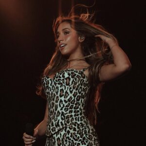 Tate McRae Instagram - ARGENTINA TE AMOOOO THIS WAS NUTSSSS 🤯 u guys were sooooo loud <<<33333