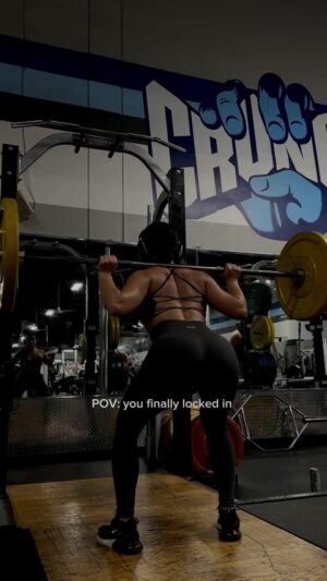 Tati McQuay Instagram - The beginning of a new journey for me… 🤝🏼

#fitnessmotivation #fitness #gym #trending #workout #workhardplayhard #lockedin #gymrat #gymgirl #proudofmyself