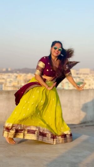 Tejaswani Behera Instagram - 🔥🔥🔥

Outfit from @rvk__collections 👗
.
.
#reels #trend #folk #fyp #explore #instagram #viral #followme