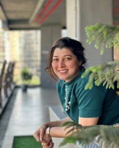 Actress Tejaswini Pandit HD Photos and Wallpapers March 2025