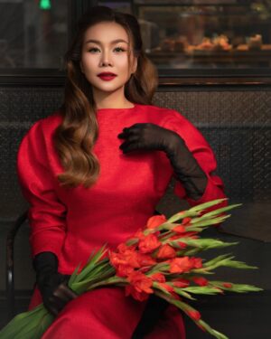 Thanh Hang Instagram - Năm mới cùng nhau rực rỡ cả nhà iu ❤️
#thanhhang