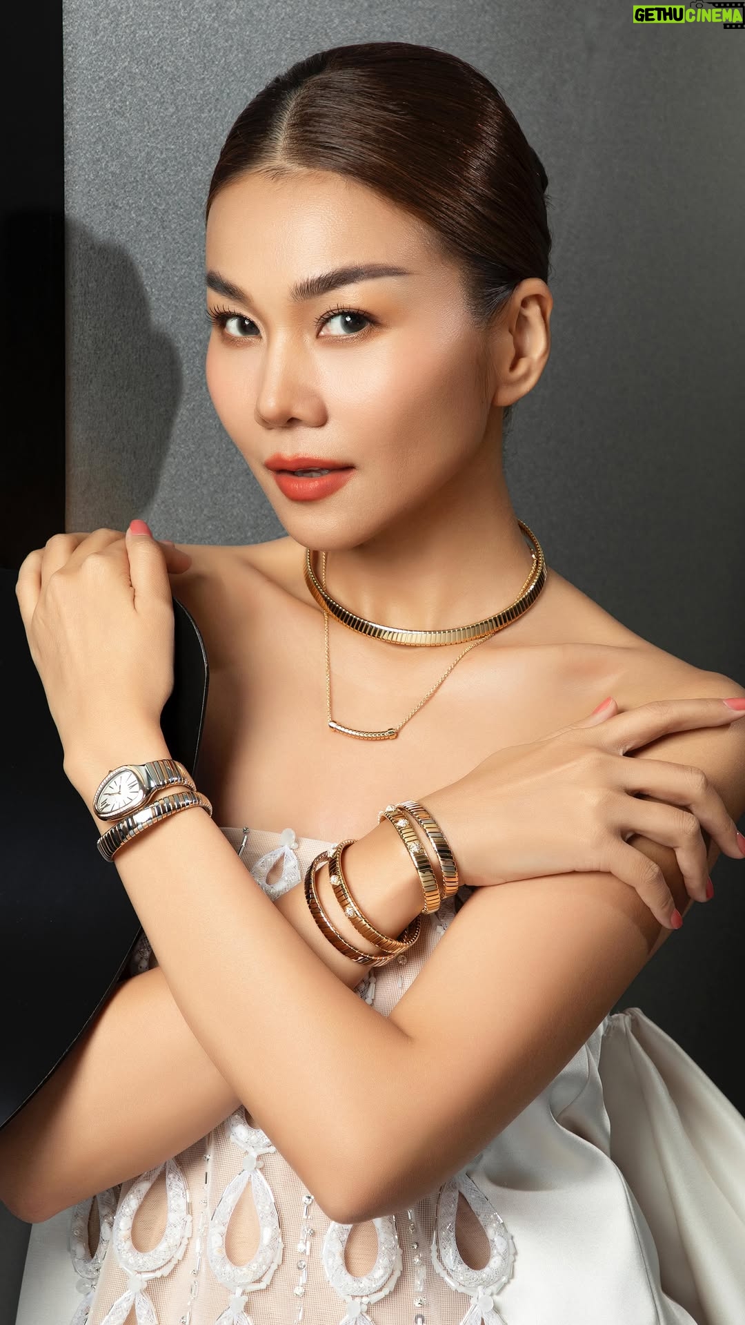 Thanh Hang - 16.5K Likes - Cứ mỗi lần chụp là muốn mang trang sức về nhà 😜 #thanhhang #bvlgari #bvlgarivn #bvlgarijewelry #bvlgaritubogas