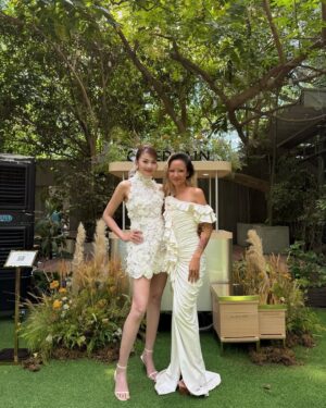 Thanh Hang Instagram - Giữ gìn vẻ đẹp dài lâu.. đều có cách❤️

Khoa học công nghệ phát triển từng ngày giúp cho phương pháp làm đẹp của chúng ta hiệu quả hơn. Mình rất thích được lắng nghe quá trình nghiên cứu và tạo ra 1 sản phẩm. 1 trình nghiên cứu dài hơi, đầy sự hiểu biết, tâm huyết, bền bỉ và kiên trì. Những giá trị cốt lõi là đây

28 ngày sử dụng sẽ mang đến hiệu quả gấp 3 từ Youth watery oil serum . Mình hóng hiệu quả nhaaa 
#thanhhang #guerlain
