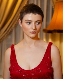 Actress Thomasin McKenzie HD Photos and Wallpapers March 2025