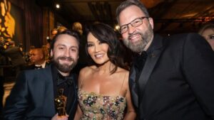 Tia Carrere Instagram - Yay @colewalliser let us do @eentertainment  #LiveFromE #glambot and here’s some more of the epic moments from the #oscars !