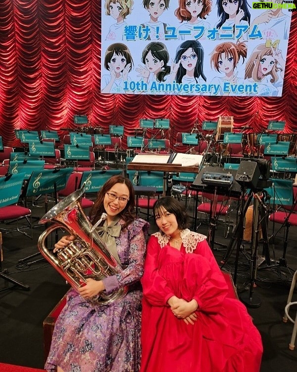 Tomoyo Kurosawa - 2.9K Likes - 1年生🌸
『響け!ユーフォニアム 10th anniversary event』2日に渡って3公演、久しぶりのユーフォイベントでした。
各回の年代ごとに思い出を残していきたいと思います☺️
全ての始まりが詰まってた1年生編。
久しぶりに先輩たちに会えて、おおはしゃぎしてました。
もえちゃんお誕生日おめでとう(ほんとごめん)(サプライズがあるなんて知らなかったんだよ)(ほんとうだよ)(でもまじでごめん)
#ユーフォ10周年 #anime_eupho #ユーフォ最終楽章