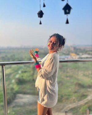 Tonni Laha Roy Instagram - 🩷🩵💚💛♥️🧡💜💙