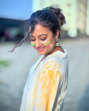 Tonni Laha Roy Instagram - 🩷🩵💚💛♥️🧡💜💙