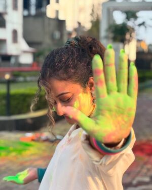 Tonni Laha Roy Instagram - 🩷🩵💚💛♥️🧡💜💙