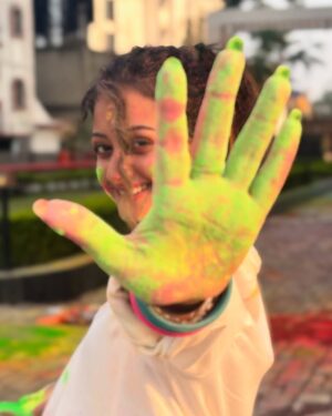Tonni Laha Roy Instagram - 🩷🩵💚💛♥️🧡💜💙