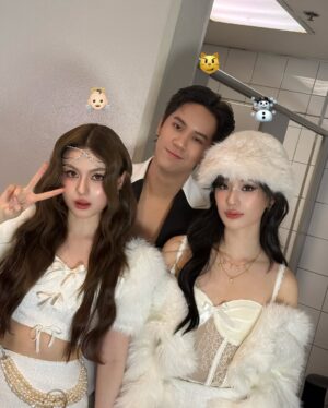 Tontawan Tantivejakul Instagram - 🌏🫶🏻❄️🤍💙🦅 #gmmtvstarlympics2024