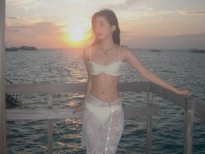 Tontawan Tantivejakul Instagram - Ocean therapy🌅𓏲 ๋࣭ ࣪ ˖🎐𓇼 @so.maldives