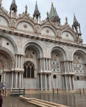 Tracy Spiridakos Instagram - Venezia 🇮🇹