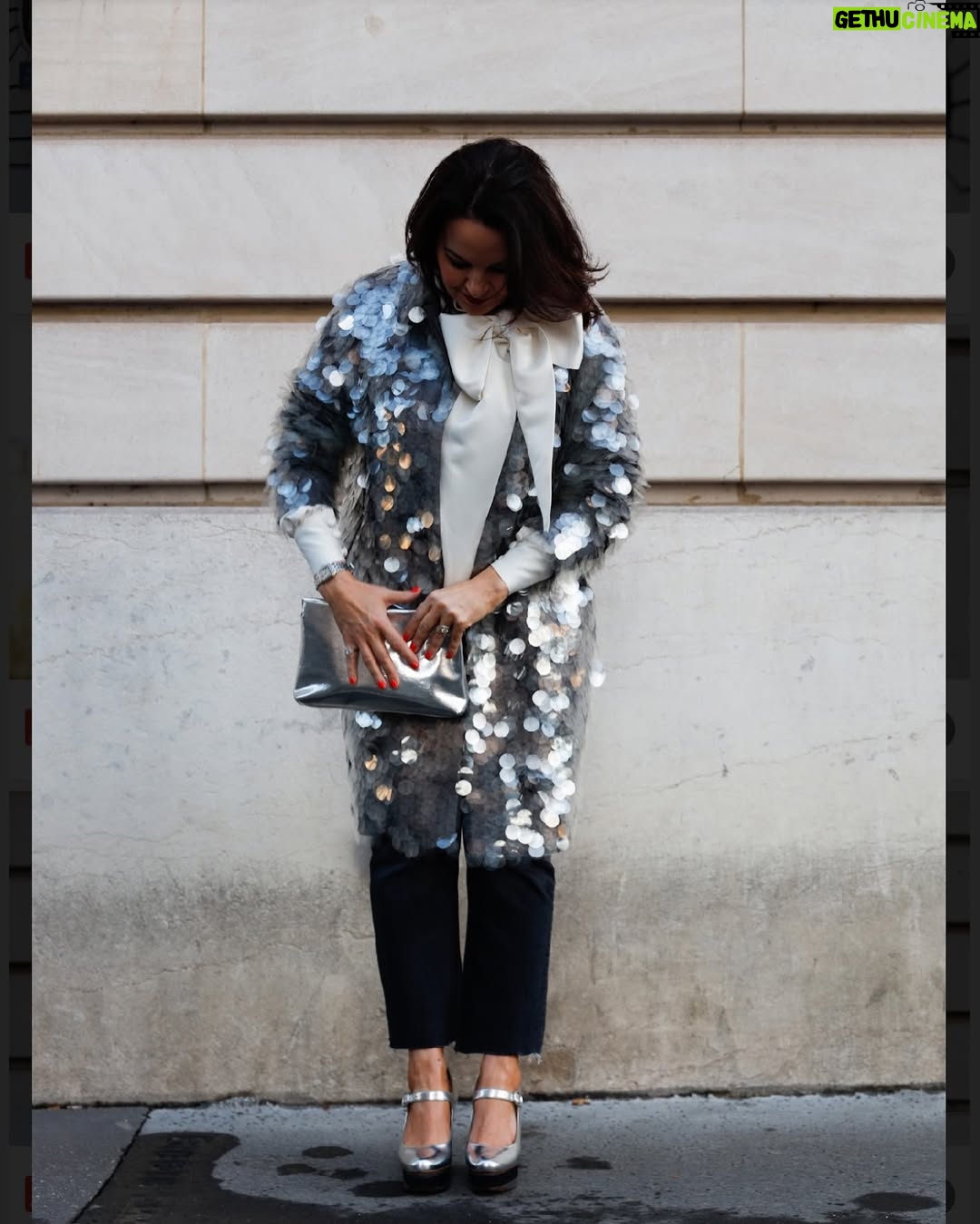 Triona McCarthy - 493 Likes - Better late than never, I suppose, but I’m finally shouting about my Gossies nomination for Most Stylish Lady on the last day of voting! 🤭
I’ve spent my life being fashionably late ⏰ — starting a family in my forties, freelancing in my fifties so at this rate I’m definitely doing a Demi & going for gold in my sixties!! 🎬💖
If you’re feeling the love & want to support this late bloomer, hit the link in my bio or check my stories! ❤️Thank you for being part of this journey!
FYI I’m delighted I’m wearing Irish @aoife_ireland & vintage @prada & really old high street jeans & @spanx & @depop shoes in the pic they picked for my nomination as that’s exactly how I like to mix it all up!
#FashionablyLate