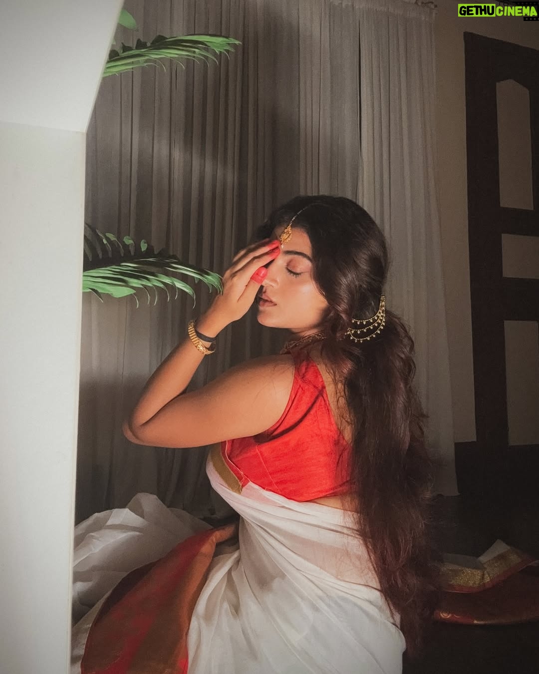 Triparna Dey - 3 Likes - পরিণীতা❓